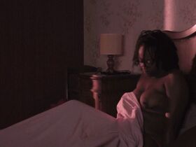 Элви Битемо голая – Nevers (2013) #5