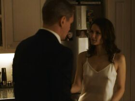 Лориан Жильерон голая – Банковскии? квартал s01e01-04 (2017) #2