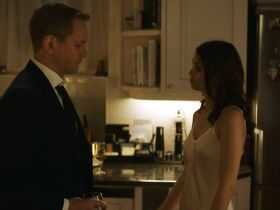 Лориан Жильерон голая – Банковскии? квартал s01e01-04 (2017) #3