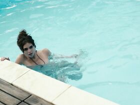 Ксения Ассенца голая – The Seduction — The Strange Girl (2011) #2