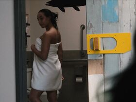 Эмбир М. Рейс голая – Йеллоустоун s01e08 (2018) #2