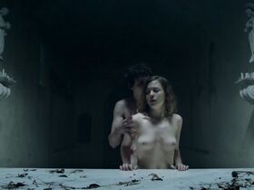 София дель Туффо голая – Дьяволица (2018) #9