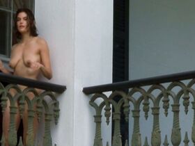 Тери Хэтчер голая – Пленники небес (1996) #4