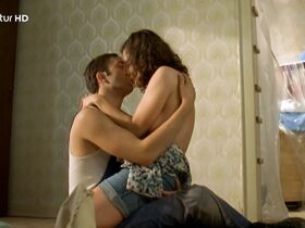 Энн Шефер голая – Синди не любит меня (2010) #2