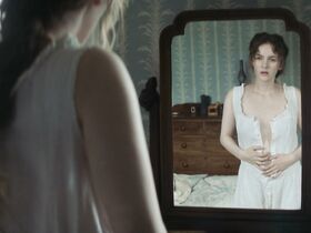 Энн Скелли секси – Смерть и соловьи s01e01 (2018) #2