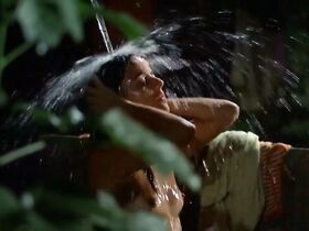 Мариета Северо голая – Смертельная жестокость (1976)