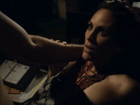 Аннабет Гиш голая – Мост s01e06-07 (2014) #6