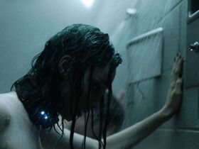 Эмма Дюмон секси – Одаренные s01e02 (2017) #2