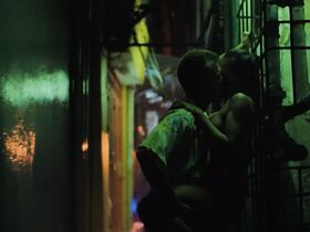 Шампейн Нуттанун голая – Still In The Cage (2016) #4