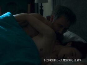 Анаис Демустье голая – Paris etc. s01e02 (2017)