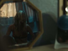 Софи Кеннеди Кларк голая – Подчиняйся (2018) #2