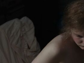 Мария-Виктория Драгуш голая – Мадмуазель Паради (2017) #4