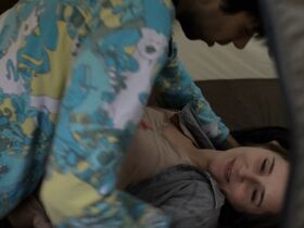 Амели Кифер голая – Kaptn Oskar (2013) #10