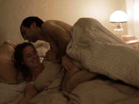 Амели Кифер голая – Kaptn Oskar (2013) #9