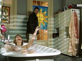 Беттина Купфер голая – Втроем по жизни s01e07 (1999) #4