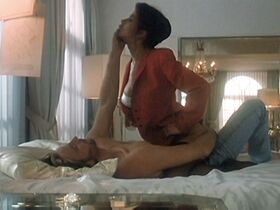 Альберта Лойпур голая, Мириам Цшаге голая, Сьюзан Дерахчани голая, Эльке Дудачи голая – Крыса (1993) #2