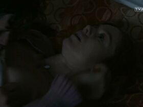 Ирена Мелсер голая, Паулина Галёнзкая секси – Дороги свободы s01e07 (2018) #2