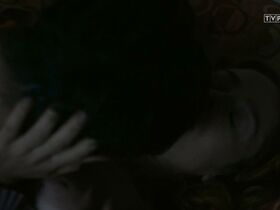 Ирена Мелсер голая, Паулина Галёнзкая секси – Дороги свободы s01e07 (2018) #3