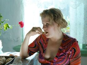 Анна Грачева голая, Ольга Гилева голая – Небесные жёны луговых мари (2012) #2