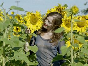 Антье Моннинг голая, Ирис Босс голая, Уте Мейзенхеймер голая, Элиза Оберциг голая – Вкус жизни (2017) #12