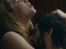 Флоренс Пью секси – Маленькая барабанщица s01e06 (2018) #2