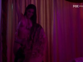 Мария Бопп голая, Джейс Валенте голая, Габриела Эстеван голая – Зови меня Бруна s03e01 (2018) #7