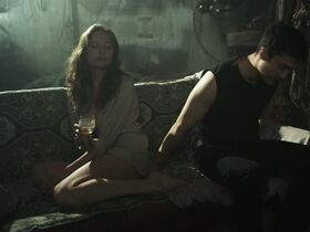 Лилия Волкова секси – Не чужие (2018) #3