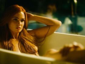 Сири Насэ голая – Парфюмер s01e01 (2018)