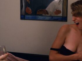 Джулия Волонц голая – The Sad and Lonely Glow (2015) #3