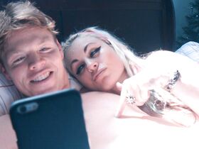 Дайан Азура голая – Миссис Клаус (2018) #2