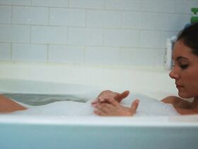 Саманта Робинсон секси – Три мира (2018) #2