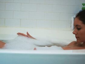 Саманта Робинсон секси – Три мира (2018) #3