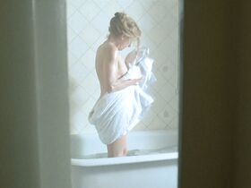 Элен Венсан голая – Жизнь – это долгая спокойная река (1988) #4