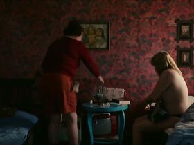 Эсси Хеллен голая, Минтту Мустакалио секси, Анналеэна Сипиля секси – Летний лагерь для взрослых (2015) #5