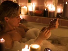 Патриша Аркетт голая, Лаура Грэйди секси, Дебора Феррари секси – Звериная натура (2001) #2