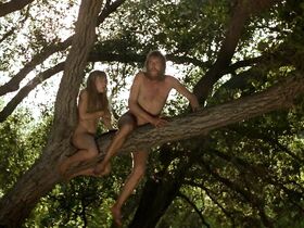 Патриша Аркетт голая, Лаура Грэйди секси, Дебора Феррари секси – Звериная натура (2001) #20