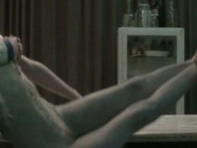 Антония Сехерс голая, другие – Вскрытие (2010) #5