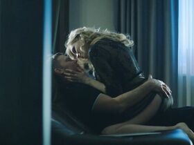 Евгения Ярушникова голая, другие – Синичка s01e01-04 (2018) #6