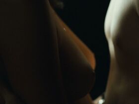 Одри Бастьен голая, Сельма Эль Муисси голая – Lights Out (2010) #4