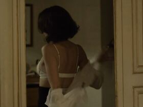 Элена Льетти секси, другие – Чудо: Слезы Мадонны s01e06-08 (2018) #2