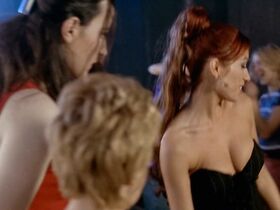 Саския Мюлдер голая, Ор Атика голая – Красотки (1998) #5