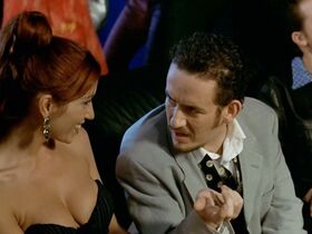 Саския Мюлдер голая, Ор Атика голая – Красотки (1998) #6