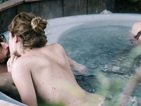 Кристен Риттер секси, Челси Шоу голая, другие – Астма (2015) #9