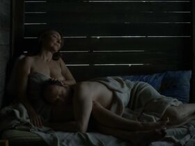 Катрин Фро голая, другие – The Midwife (2017)