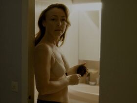 Катрин Фро голая, другие – The Midwife (2017) #3