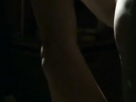 Кирстон Вэрэйнг голая, Кэти Джарвис голая – Аквариум (2009) #4