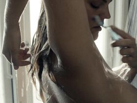 Амалия Линдегард голая – Nyforelsket (2017) #3