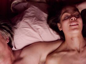 Лилиана Де Фриз голая – Мужчины в большом городе 2 (2015) #4