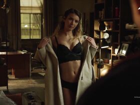 Борислава Стратиева секси – Амнезия s01e04 (2017)