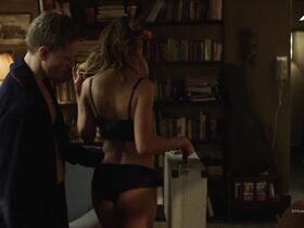 Борислава Стратиева секси – Амнезия s01e04 (2017) #3